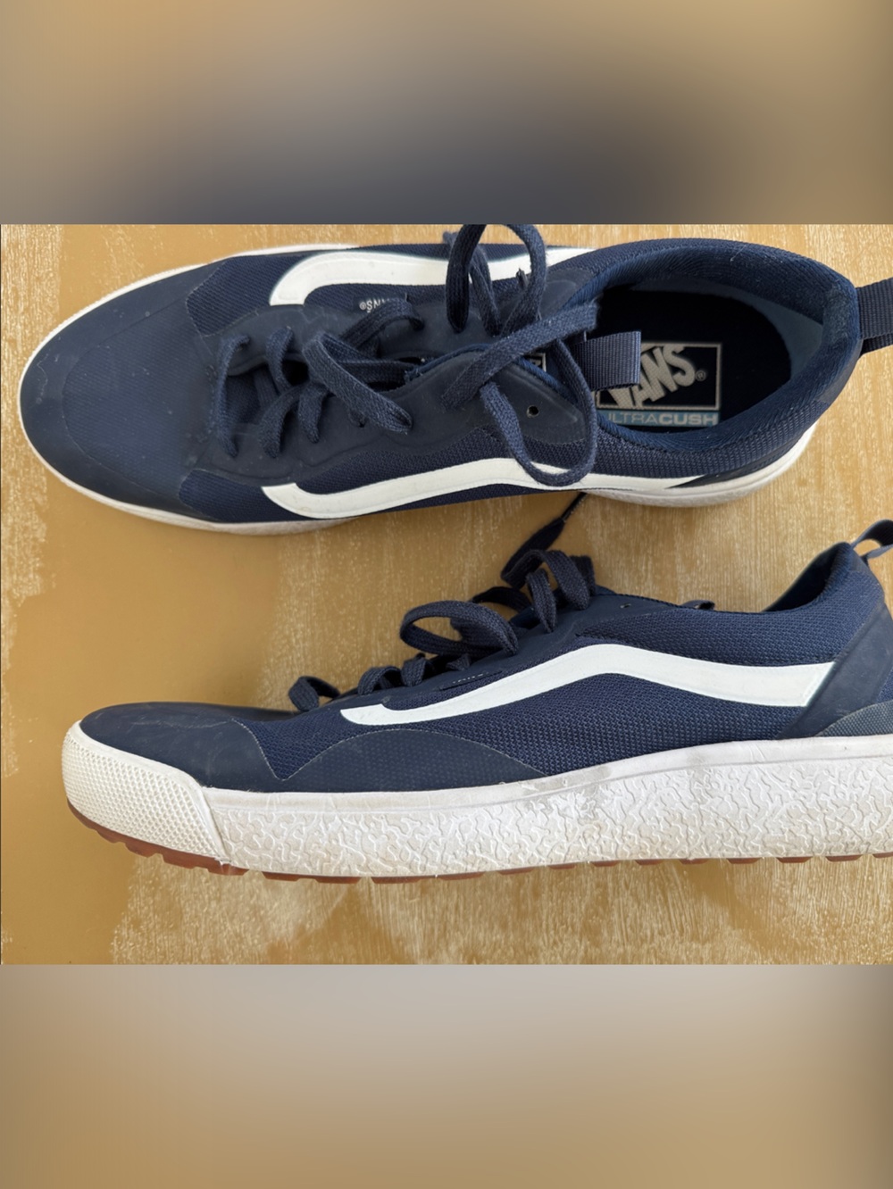 Vans Men’s Navy and White UltraRange Sneakers
